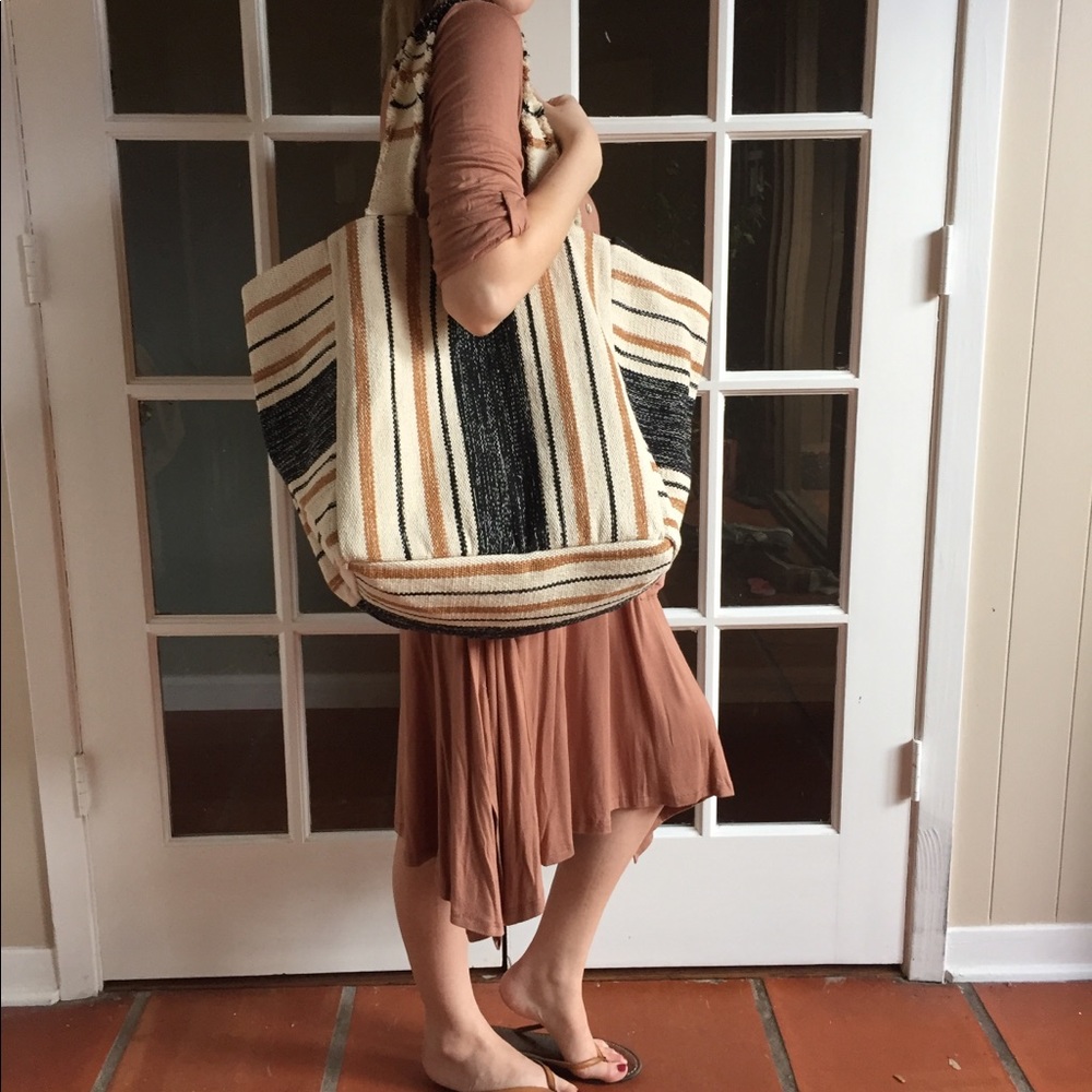 LAST ITEM▫️Gorgeous Boho Shopper Tote - Picture 5 of 8